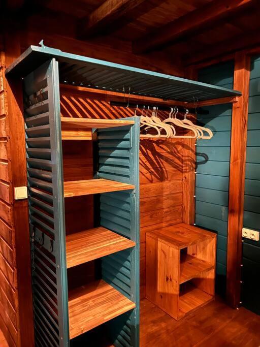 La Kaz A Pepes, Charmant Logement Avec Piscine Lamentin Extérieur photo