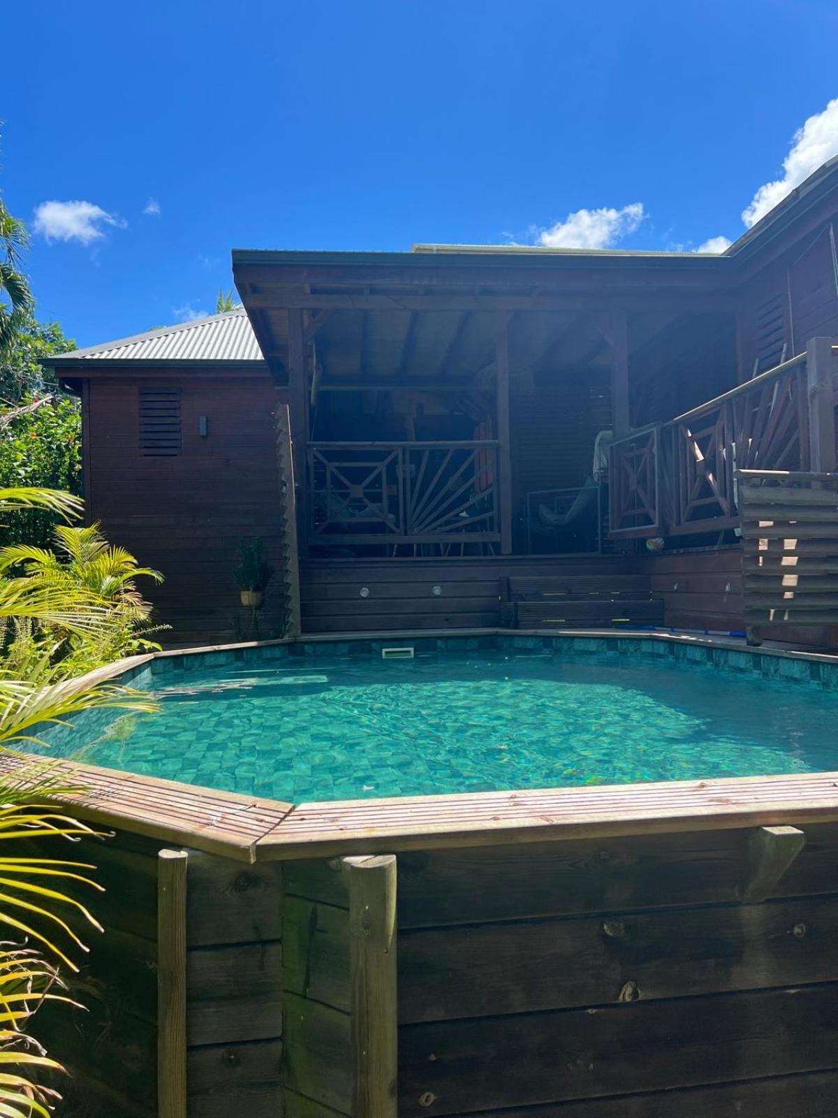 La Kaz A Pepes, Charmant Logement Avec Piscine Lamentin Extérieur photo